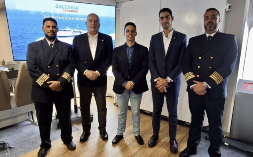 La delegación de la RLNE en Tenerife y Gran Canaria asiste a la presentación del nuevo «fast ferry“ Pepita Castellví”