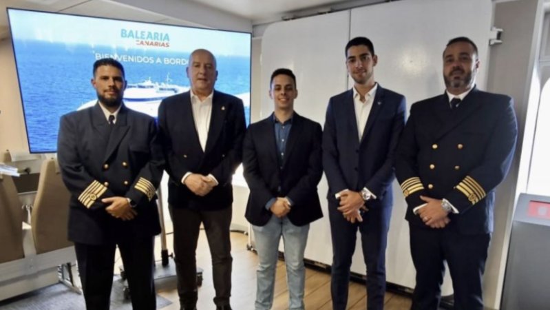 La delegación de la RLNE en Tenerife y Gran Canaria asiste a la presentación del nuevo «fast ferry“ Pepita Castellví”