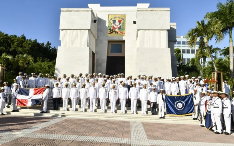 Liga Naval Dominicana participa en homenaje a los Padres de la Patria junto a la Armada Dominicana